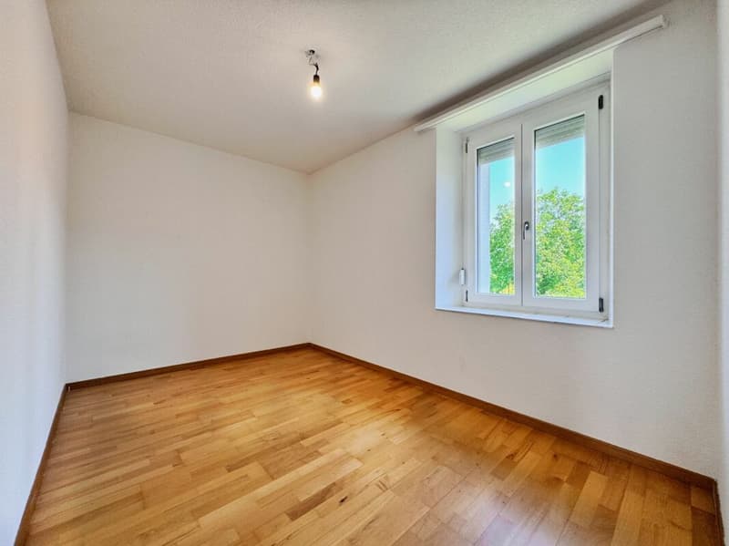 Helle Wohnung mit diversen Extras an idyllischer Lage (7)