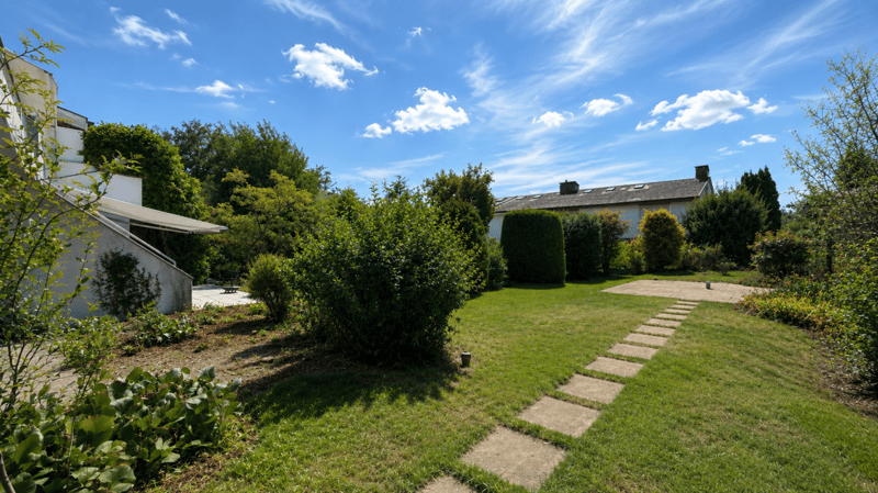 Reiheneckhaus mit grossem Garten und viel Gestaltungspotenzial (15)