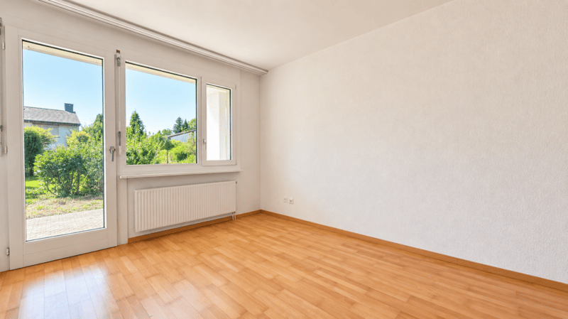 Reiheneckhaus mit grossem Garten und viel Gestaltungspotenzial (13)