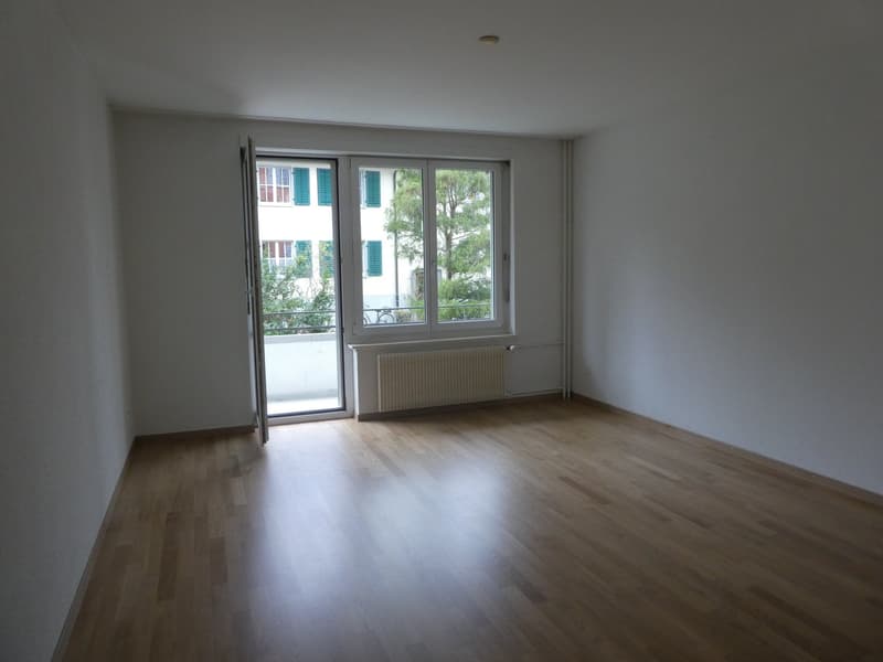 Bern Egghölzli - 3-room apartment with open living and dining area (7)