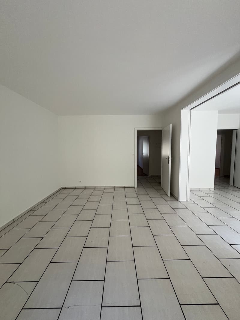Bern - 4-Zimmerwohnung mit Gartensitzplatz im beliebten Mattenhof (7)