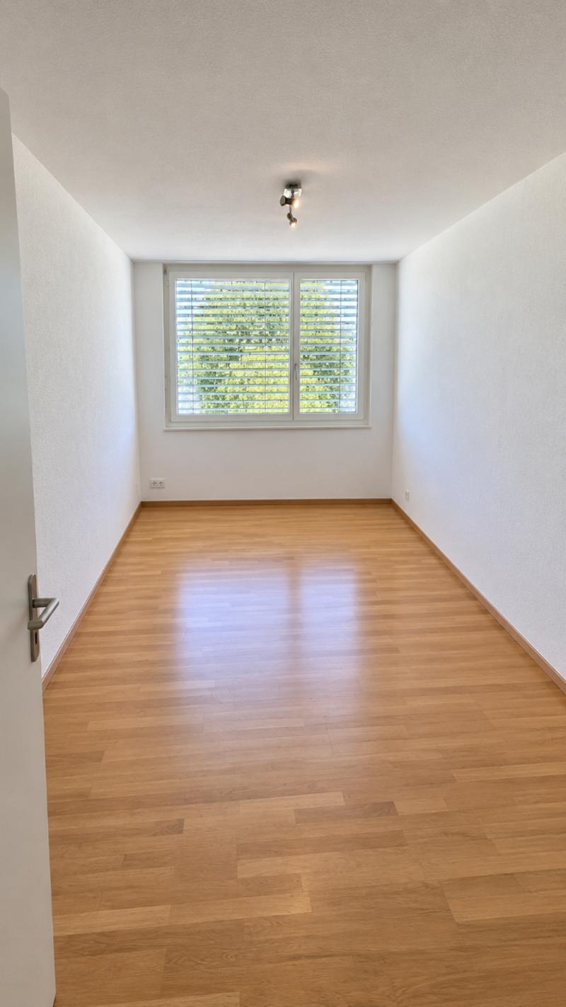 Helle 4.5-Zimmer-Wohnung mit Balkon und Lift in Attiswil (7)