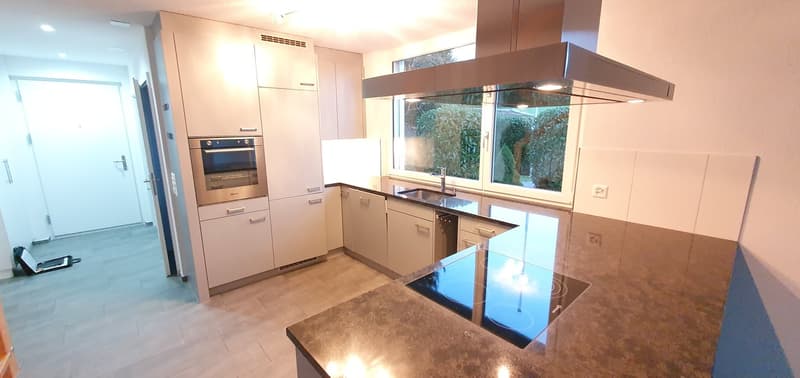 Helle 4.5-Zimmer-Wohnung mit Balkon und Lift in Attiswil (2)