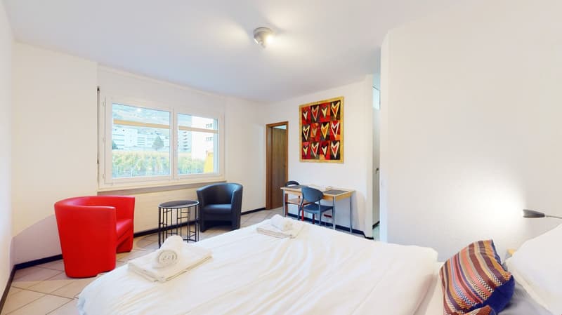 Studio spacieux dans un joli quartier à Sierre (4)