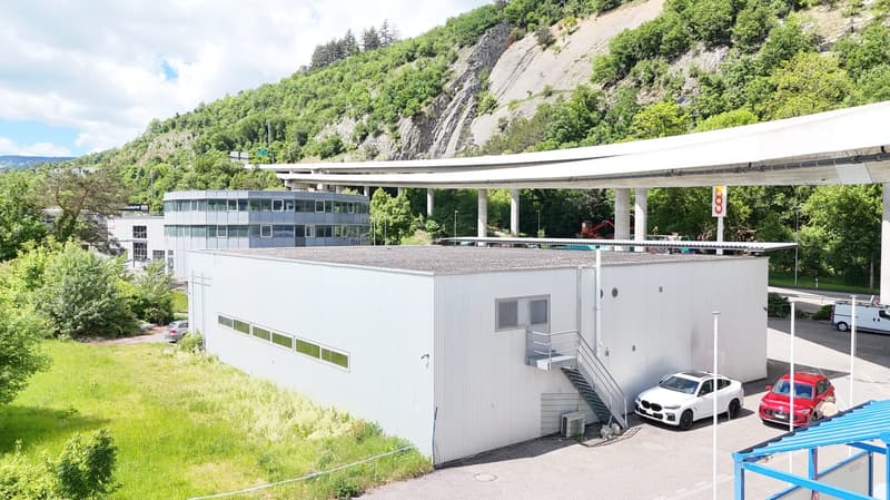 720 m² Verkaufs-, Showroom- & Gewerbefläche an Toplage in Biel (9)