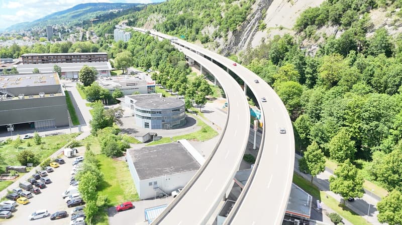 720 m² Verkaufs-, Showroom- & Gewerbefläche an Toplage in Biel (10)