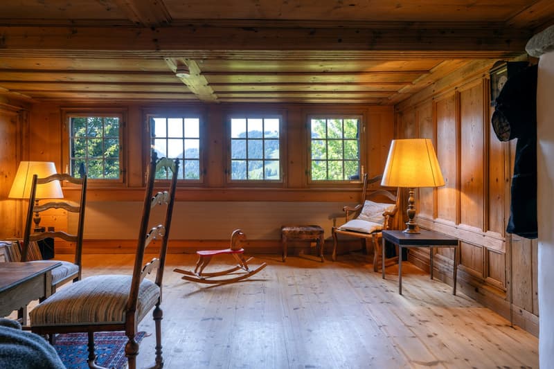 Traditionelles Bauernhaus mit Scheune und Umschwung (5)