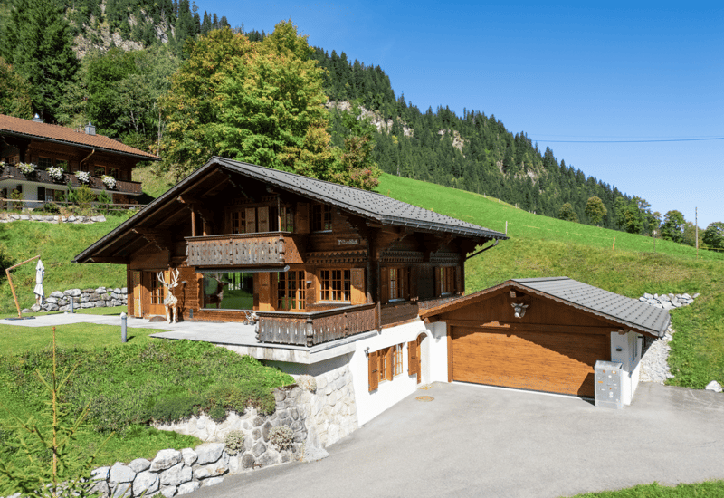 Charmantes Chalet an ruhiger Lage mit einmaliger Aussicht (1)