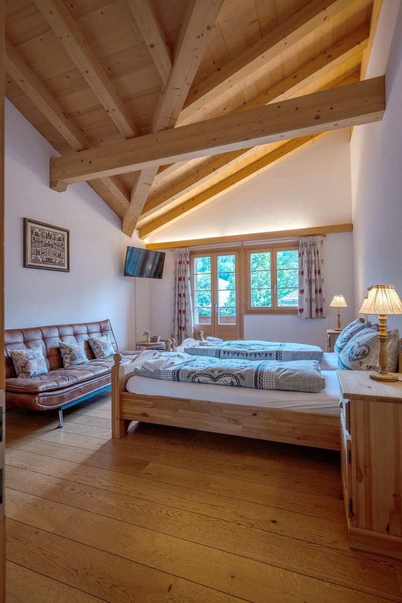 Schöne und moderne 5.5-Zimmer Dachwohnung (10)