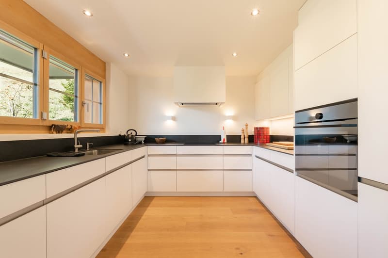 Moderne 4.5-Zimmer Zweitwohnung an sonniger Lage (9)