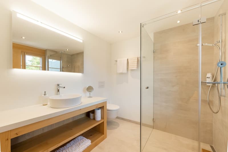 Moderne 4.5-Zimmer Zweitwohnung an sonniger Lage (12)