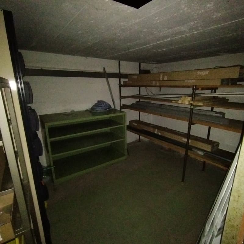 Locali di stoccaggio in affitto (13)