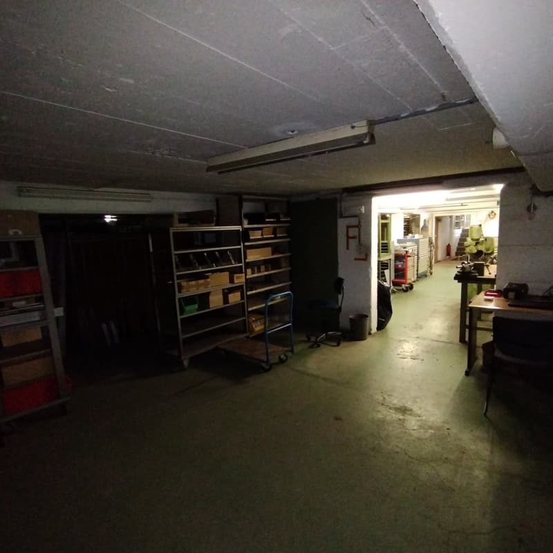 Locaux de stockage à louer (12)
