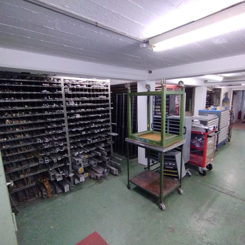 Locaux de stockage à louer (9)