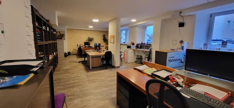 Local commercial de 50 m2 au rez-de-chaussée (3)