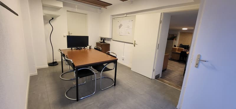 Local commercial de 50 m2 au rez-de-chaussée (6)