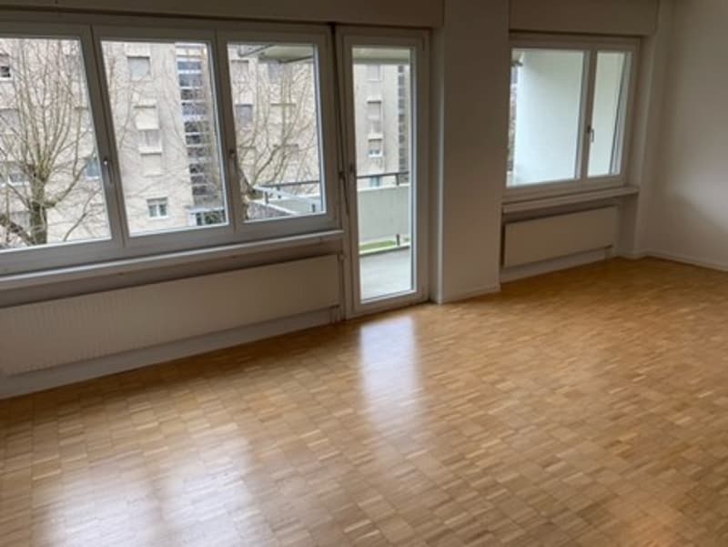 Helle 3.5 Zimmer Wohnung im 3. Stock (5)