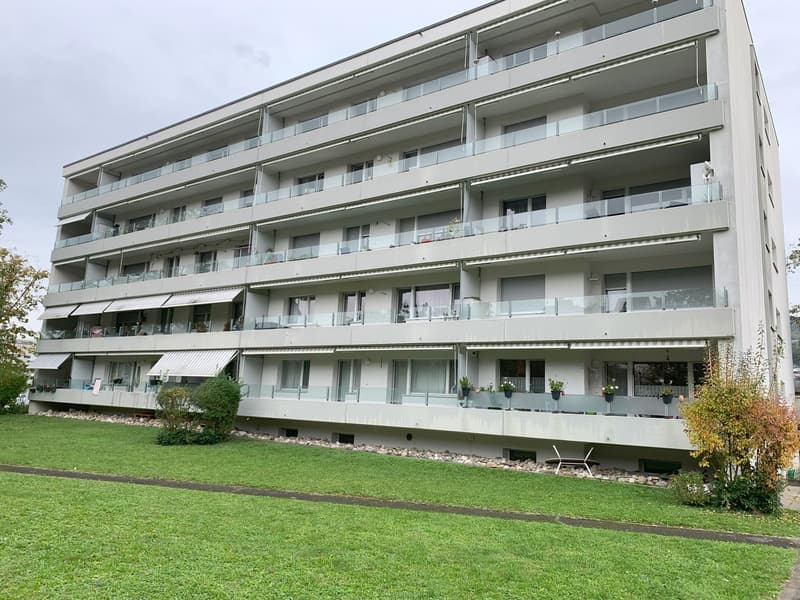 Grosszügige 3-Zimmerwohnung an ruhiger und grüner Lage (8)