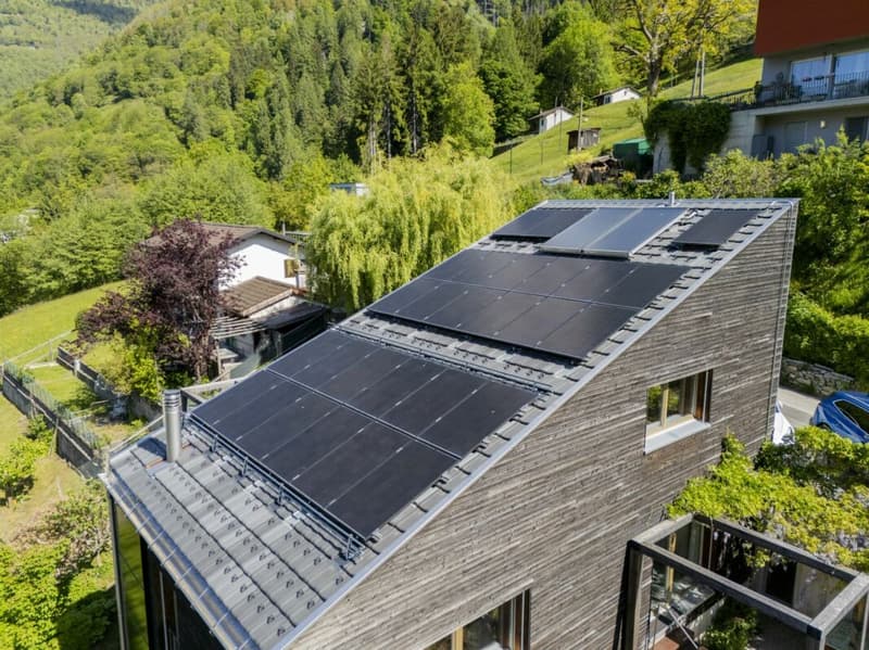 Villa design circondata dal verde con vista mozzafiato (5)