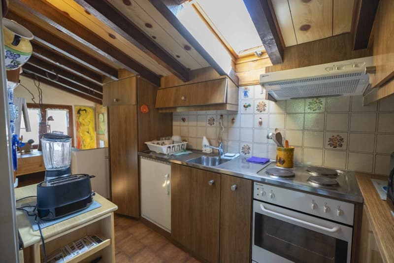 Vendiamo confortevole casa in stile rustico a Mugena (8)