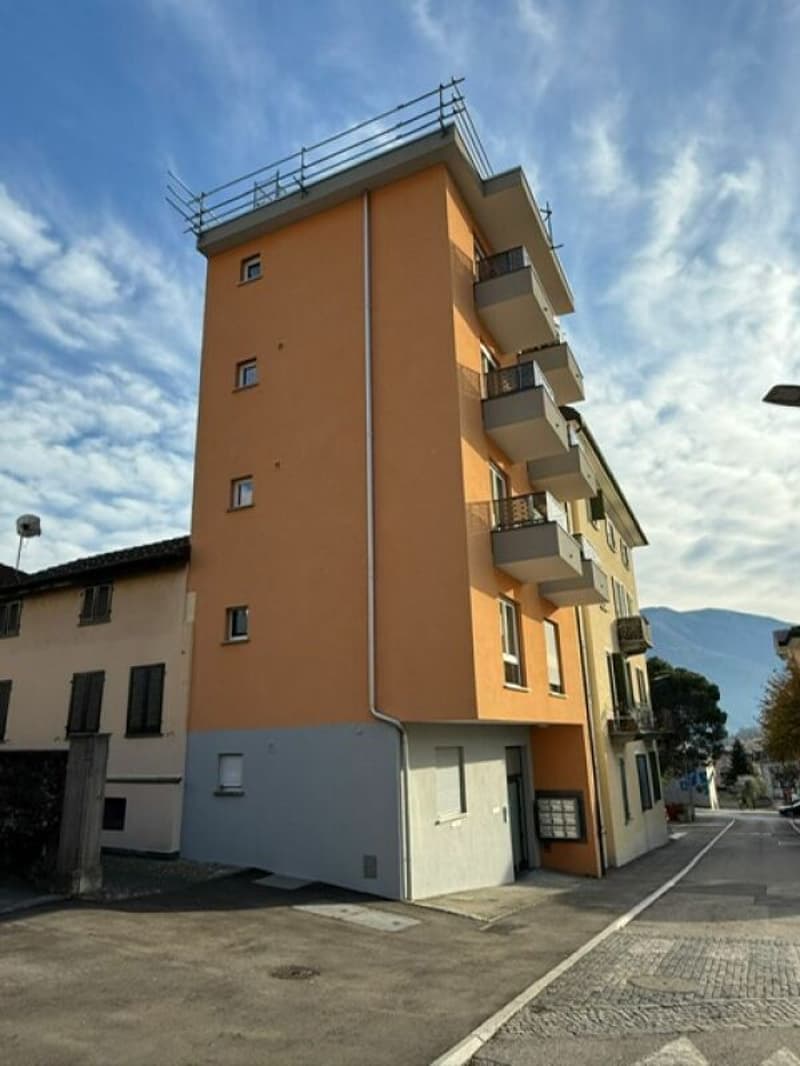 Affittiamo monolocali arredati appena rinnovati a Muralto (14)