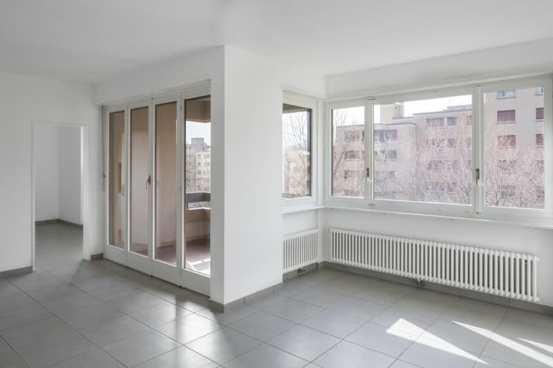 Nous louons un grand appartement de 5,5 pièces dans le quartier Sagittario (2)