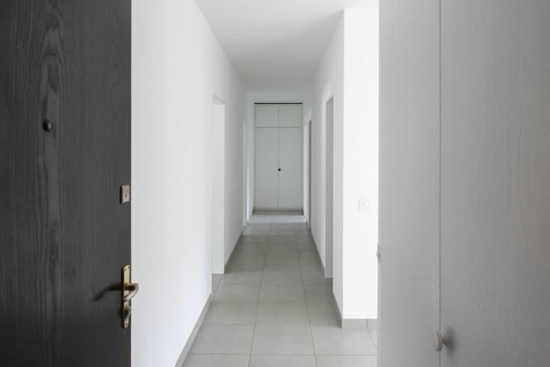 Nous louons un grand appartement de 5,5 pièces dans le quartier Sagittario (6)
