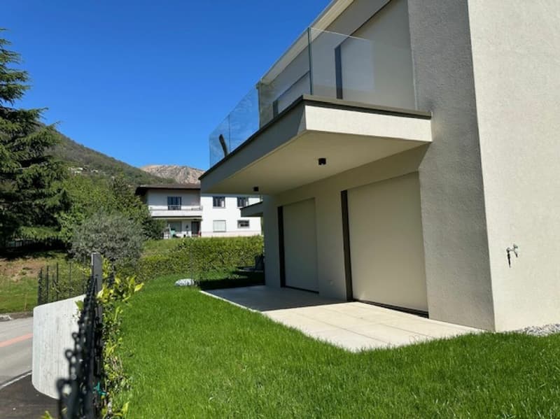 Affittiamo moderno 2.5 locali in bellissima zona di Ponte Capriasca (1)