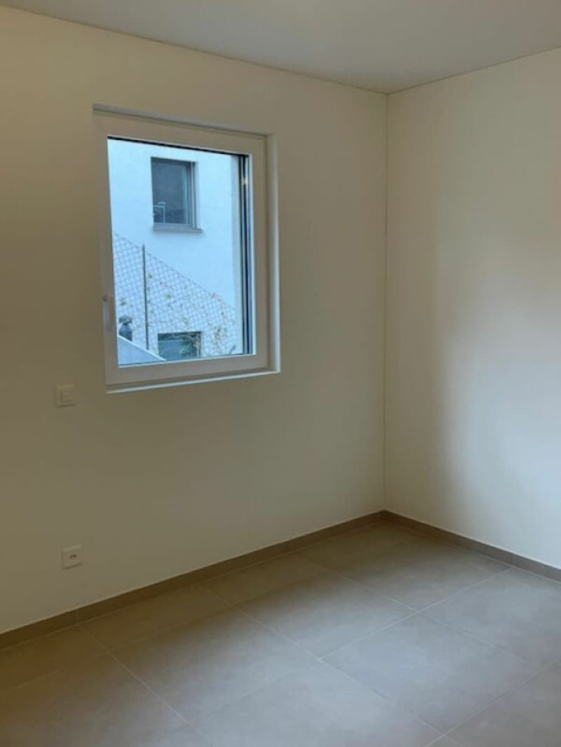 Affittiamo moderno 2.5 locali in bellissima zona di Ponte Capriasca (11)