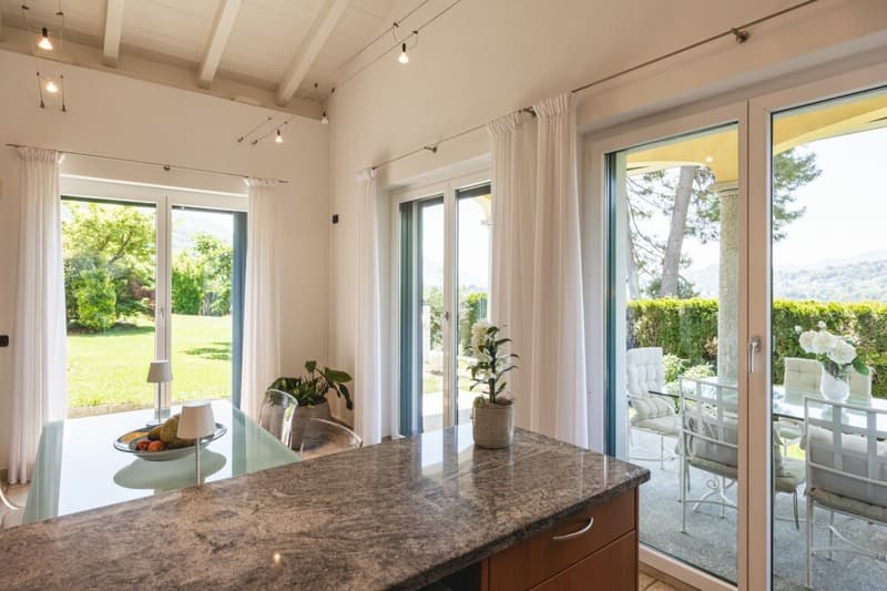 Villa mit Pool in Cadro (15)