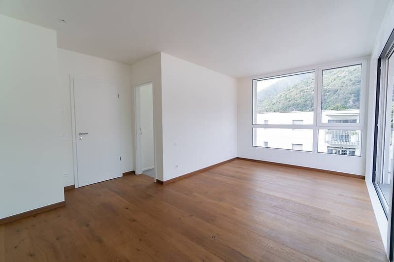 We are selling brand new 3.5-room apartments in a central location with high standards (10)