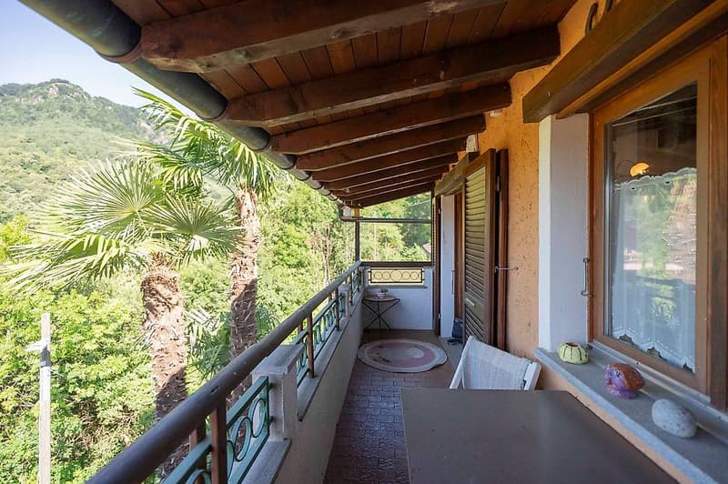 Schönes Haus in Mugena, im Malcantone, mit rustikalem Anbau (6)