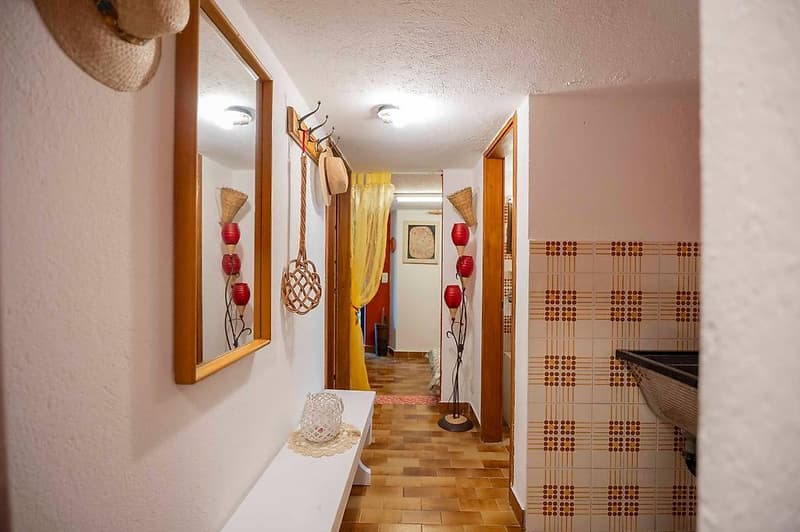 Schönes Haus in Mugena, im Malcantone, mit rustikalem Anbau (11)