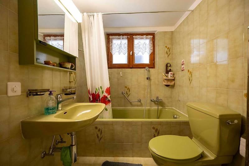 Schönes Haus in Mugena, im Malcantone, mit rustikalem Anbau (8)