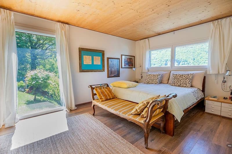 We are selling a beautiful design villa with spectacular views (10)