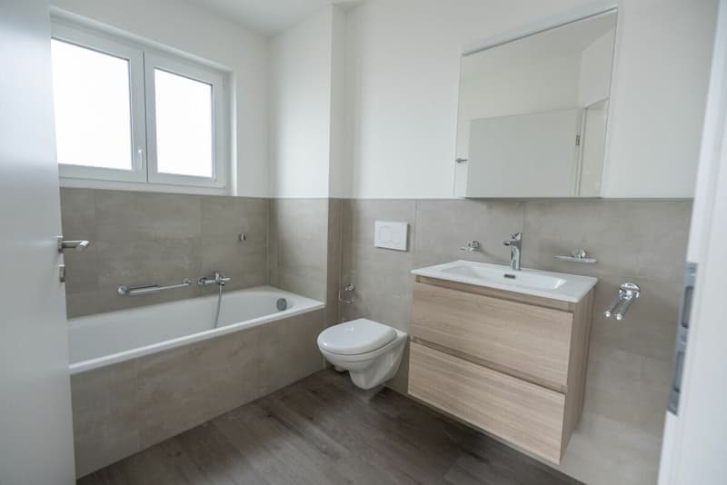 Neue und moderne 4,5-Zimmer-Wohnung in einer attraktiven Lage in Gordola (12)