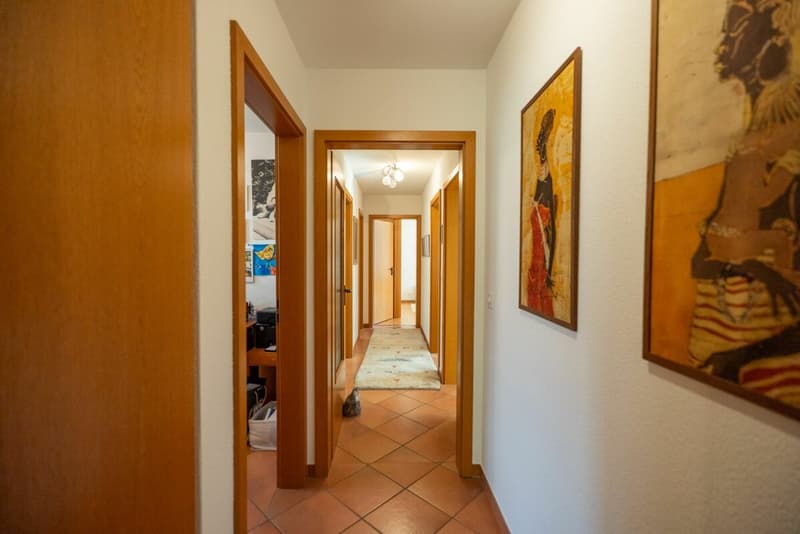 Wir verkaufen ein Einfamilienhaus in Cevio in ruhiger Lage (11)