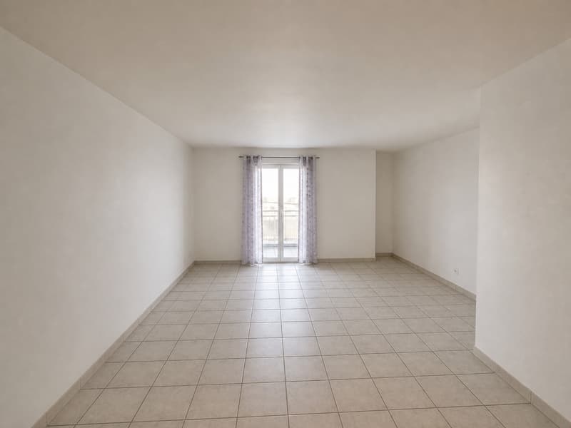 Appartement 4,5 pièces lumineux avec balcon - Au centre d'Avenches (1)