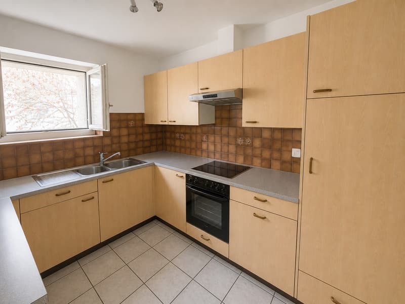 Appartement 4,5 pièces lumineux avec balcon - Au centre d'Avenches (2)