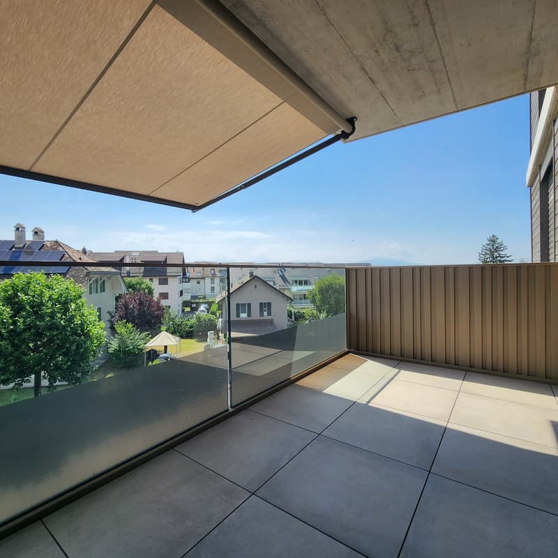 Monolocale nel centro di Gland con balcone (6)