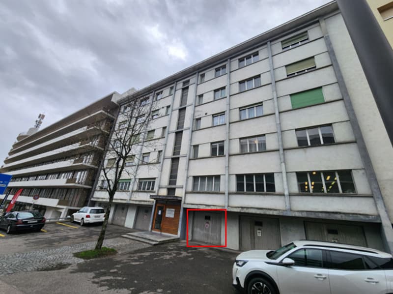 Box garage vicino alla stazione di Nyon (2)