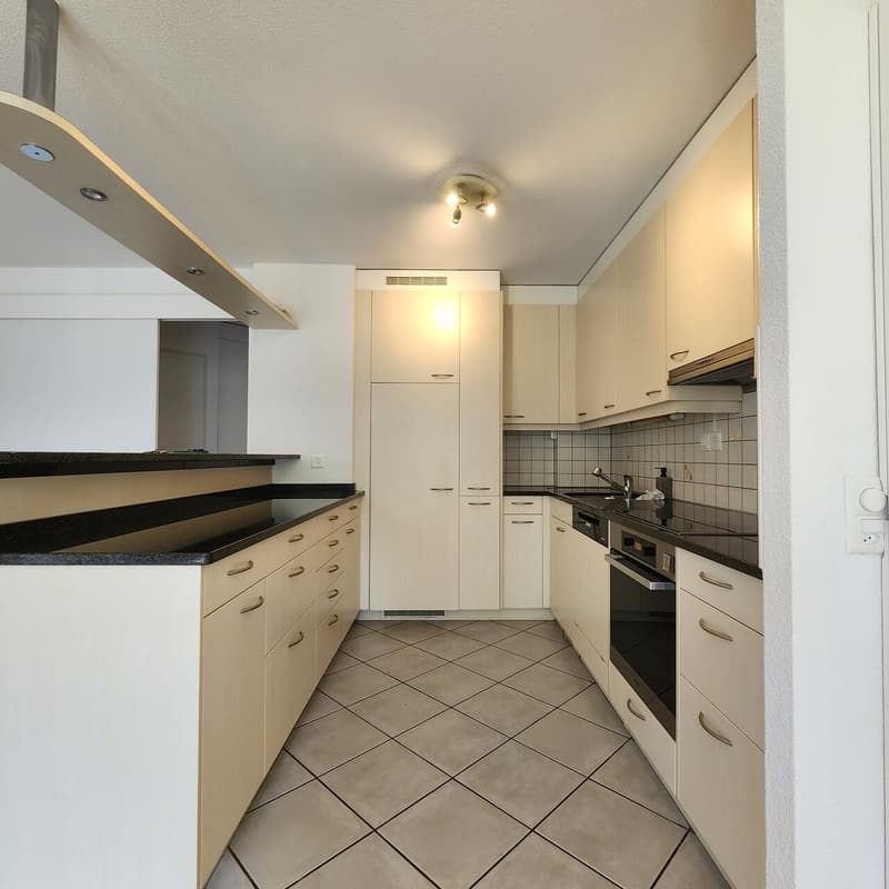 Appartement de 4,5 pièces traversant avec deux balcons (5)
