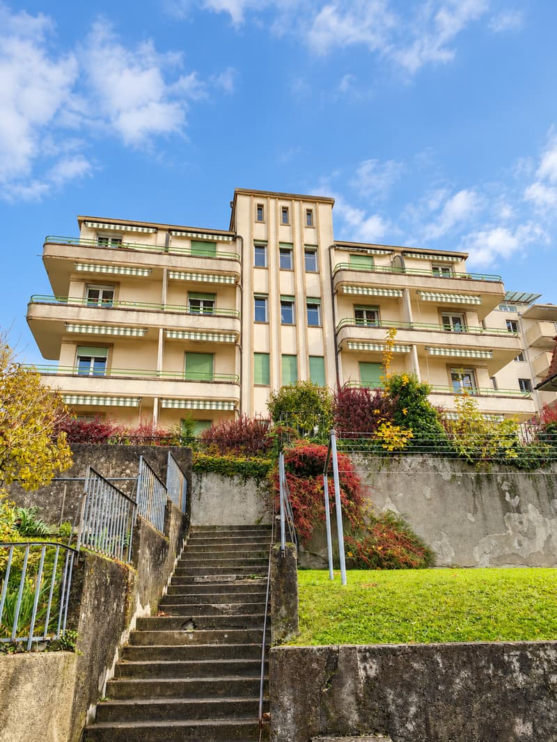 Charmant appartement de 2,5 pièces avec vue sur le lac (2)