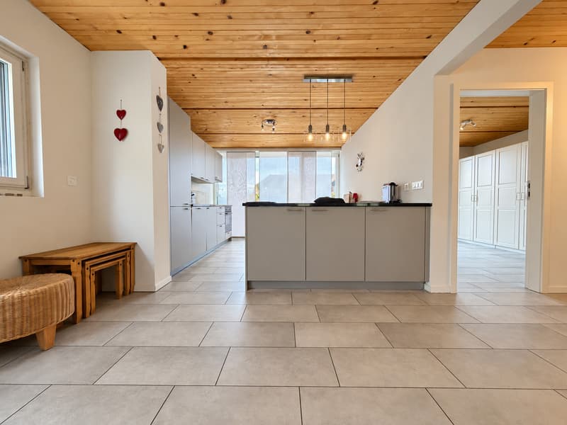 Appartement de 3,5 pièces au 1er étage avec grand balcon (3)