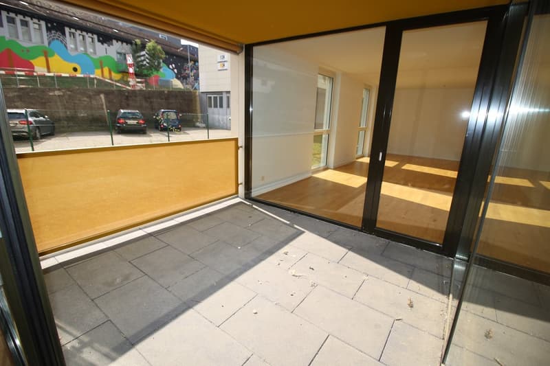 Très grand 2½ pièces type loft de 94 m2 résolument moderne ! (13)