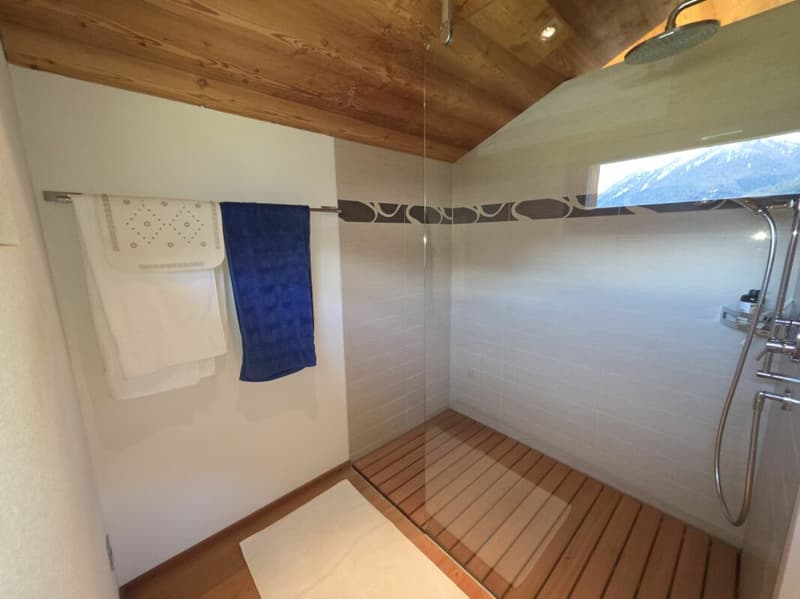 4 Rooms - Barn in a great location with surrounding area (7)