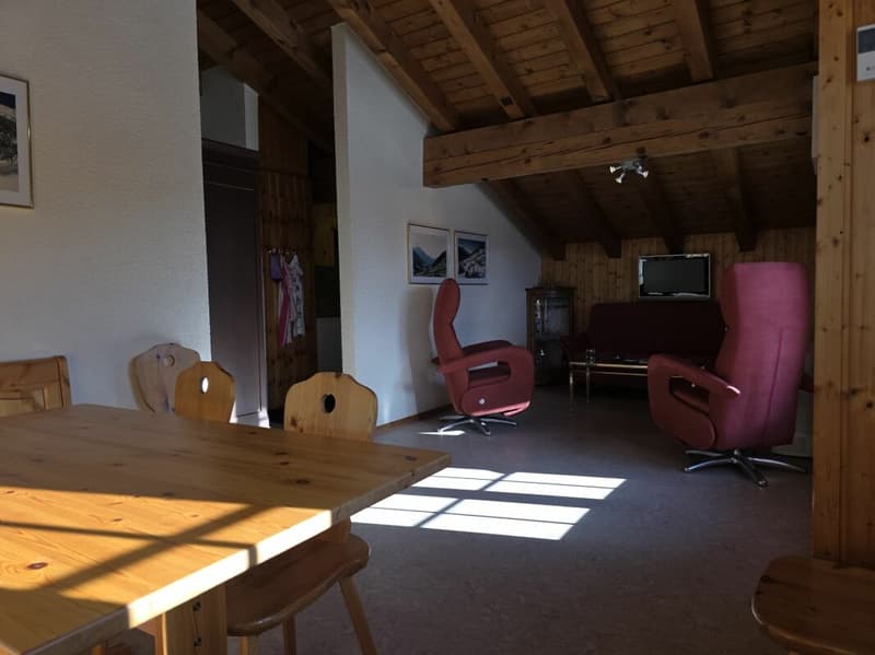 3 ½ Zi - Dachwohnung Haus 'Nufenen' (3)