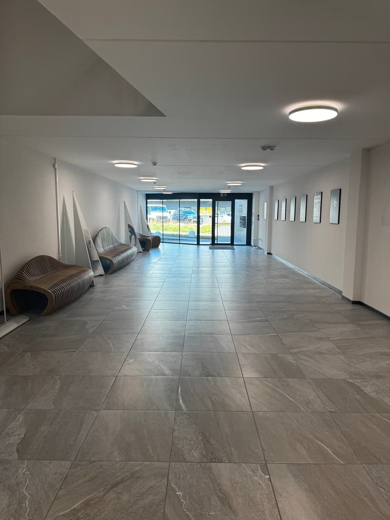 Modern Industrial Spaces for Rent – Boulevard des Eplatures 64, La Chaux-de-Fonds (3)