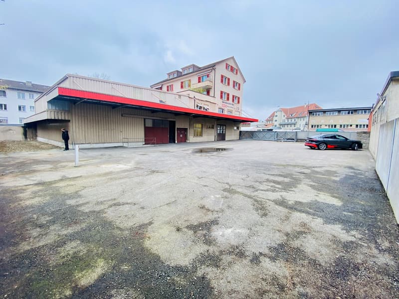 ESPACES DE STOCKAGE CENTRALEMENT SITUÉS (1)