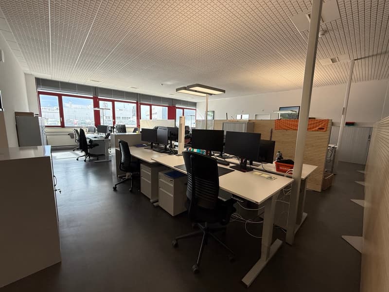 Bureaux spacieux de 526 m² à Marin – Accessibles et bien desservis (1)